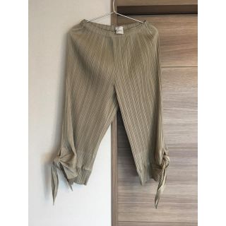 プリーツプリーズイッセイミヤケ(PLEATS PLEASE ISSEY MIYAKE)のふく様専用　PLEATS PLEASE クロップドパンツ(クロップドパンツ)