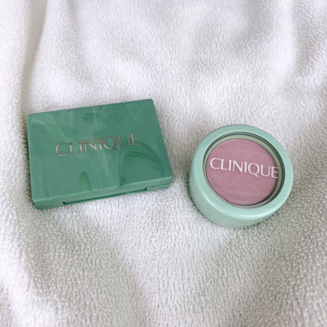 CLINIQUE(クリニーク)のCLINIQUE アイシャドウ・チーク☺︎美品 コスメ/美容のベースメイク/化粧品(アイシャドウ)の商品写真