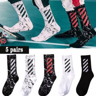 オフホワイト(OFF-WHITE)の☆完全未使用☆オフホワイト好きに☆ストリートソックス　5セット　赤　白　黒(ソックス)