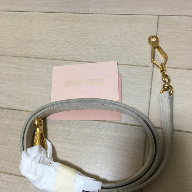 miumiu(ミュウミュウ)のmiumiu ショルダーバッグ レディースのバッグ(ショルダーバッグ)の商品写真