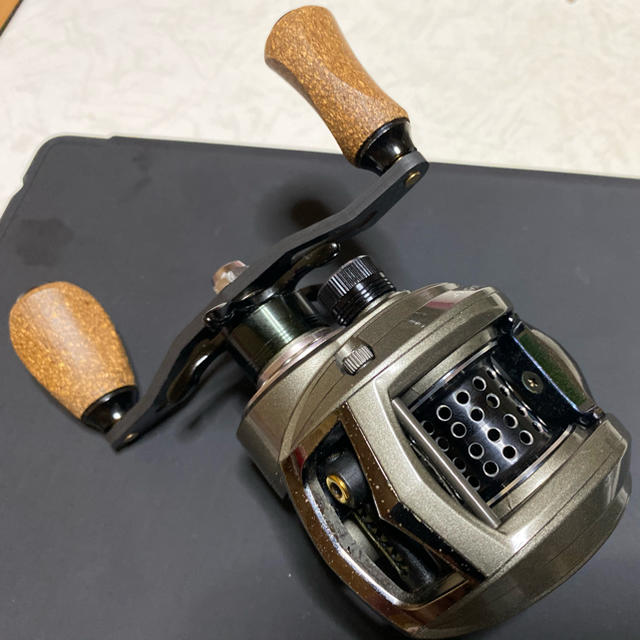 DAIWA(ダイワ)のREVO LT 7.1  アブガルシア  最終値下げ スポーツ/アウトドアのフィッシング(リール)の商品写真