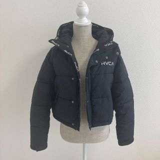 ルーカ(RVCA)の【美品】RVCA ダウンジャケット XS(ダウンジャケット)