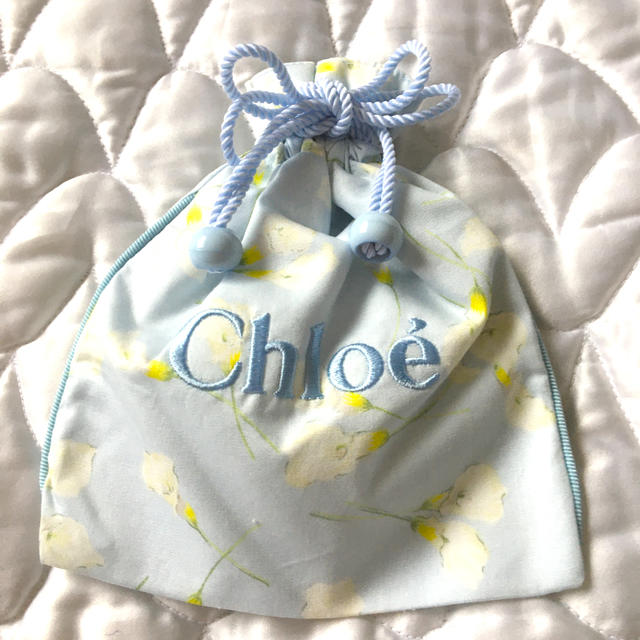 Chloe(クロエ)の♡未使用♡クロエ　Chloe  バスタオル　タオル　ミニ巾着　セット　ベージュ　 インテリア/住まい/日用品の日用品/生活雑貨/旅行(タオル/バス用品)の商品写真