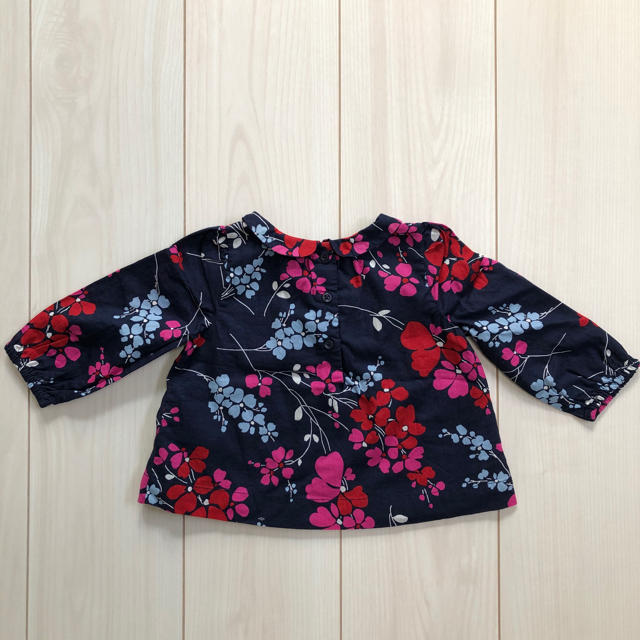 GAP(ギャップ)のGAP☆  花柄TOP's  トップス キッズ/ベビー/マタニティのベビー服(~85cm)(シャツ/カットソー)の商品写真