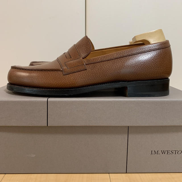 J.M. WESTON(ジェーエムウエストン)の美品　JM weston 180 ジグネーチャーローファー メンズの靴/シューズ(スリッポン/モカシン)の商品写真