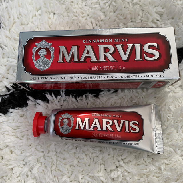 新品未使用　MAIVIS 歯磨き粉 シナモンミント 25ml コスメ/美容のオーラルケア(歯磨き粉)の商品写真