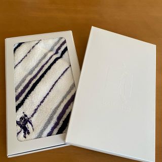 バーバリー(BURBERRY)のバーバリー⭐️新品　ハンドタオル(タオル/バス用品)