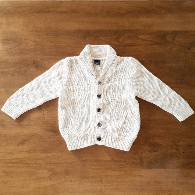 babyGAP(ベビーギャップ)のニットカーディガン キッズ/ベビー/マタニティのキッズ服男の子用(90cm~)(カーディガン)の商品写真