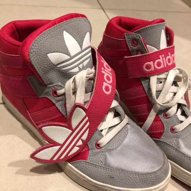 adidas(アディダス)のadidas original スニーカー レディースの靴/シューズ(スニーカー)の商品写真