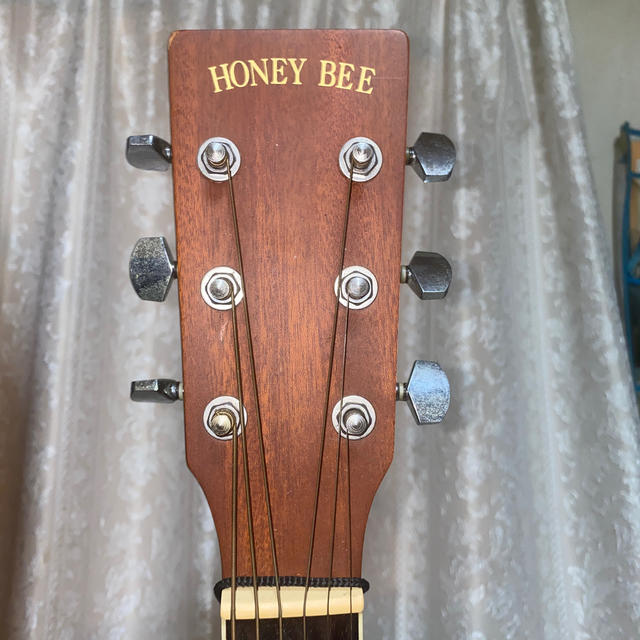 HONEY BEE - アコースティックギター HONEY BEEの通販 by ひかり's shop｜ハニービーならラクマ