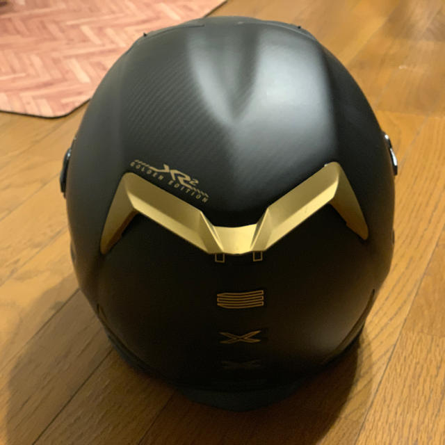 値下　NEXX gold Edition ヘルメット　中古　カーボンメット　黒金 自動車/バイクのバイク(ヘルメット/シールド)の商品写真