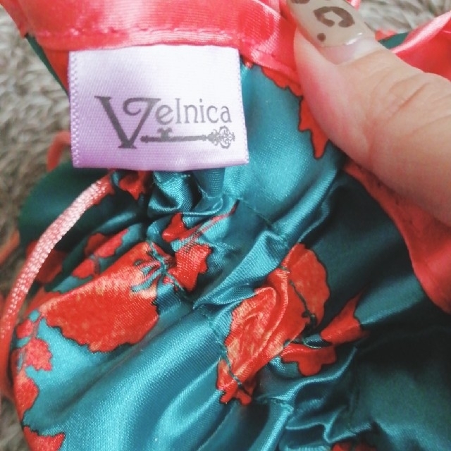 Velnica(ヴェルニカ)のVelnica♡花柄ポーチ レディースのファッション小物(ポーチ)の商品写真