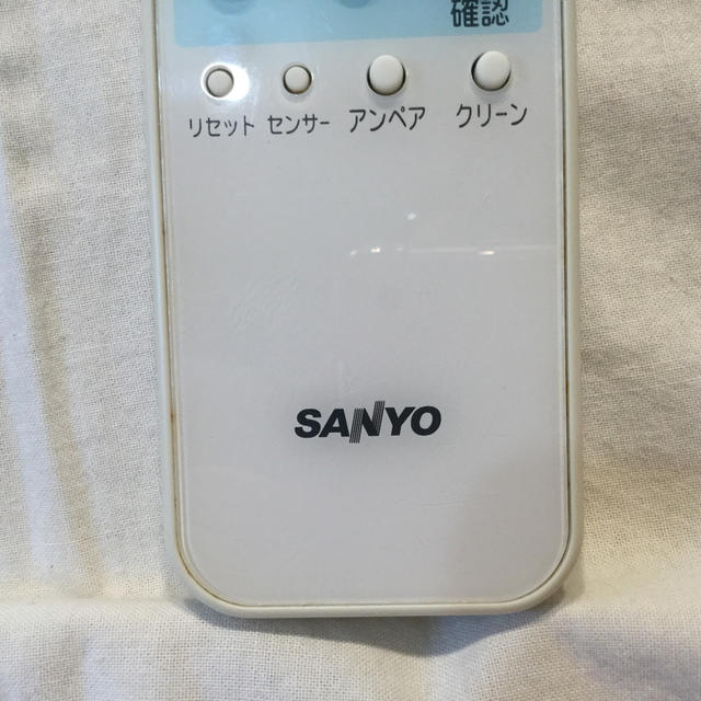 SANYO(サンヨー)のSANYO エアコンリモコンRCS-AX1 スマホ/家電/カメラの冷暖房/空調(エアコン)の商品写真