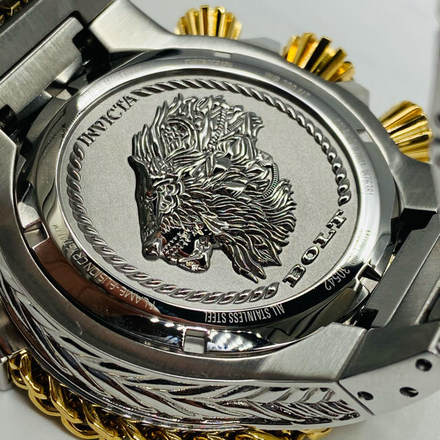 【定価30万円！】★激レア! ●デカ重! invicta 腕時計 メンズ