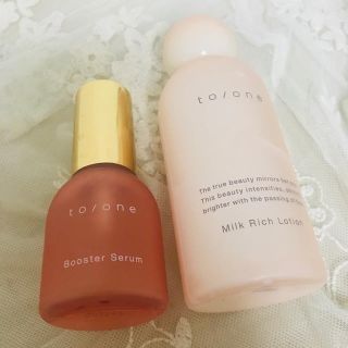 コスメキッチン(Cosme Kitchen)の[お値下げ中！] to/one ブースターセラム&ミルクリッチローション　セット(化粧水/ローション)