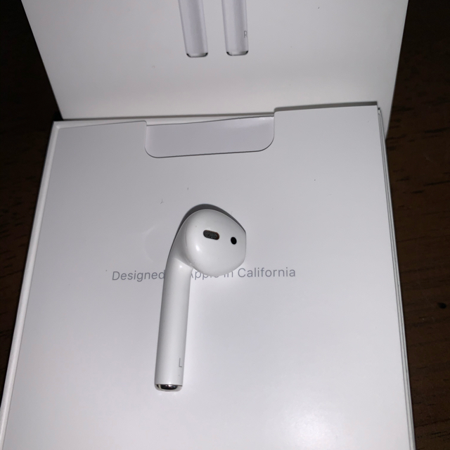 Apple - 【極美品】AirPods 第二世代 左耳 正規品の通販 by エヌエム
