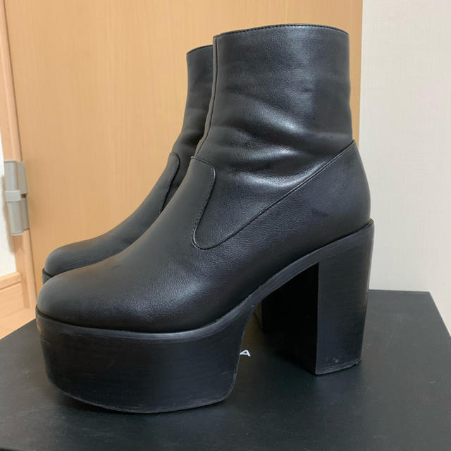 EMODA(エモダ)のEMODA ブーツ レディースの靴/シューズ(ブーツ)の商品写真