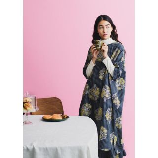 ネストローブ(nest Robe)の定価4万円程　新品タグ付き　マーブルシュッド　ワンピース(ロングワンピース/マキシワンピース)