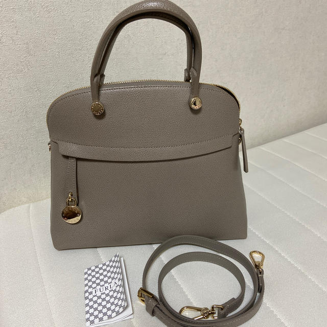 値下げしました☆FURLA バッグ パイパー M グレージュ サッビア-