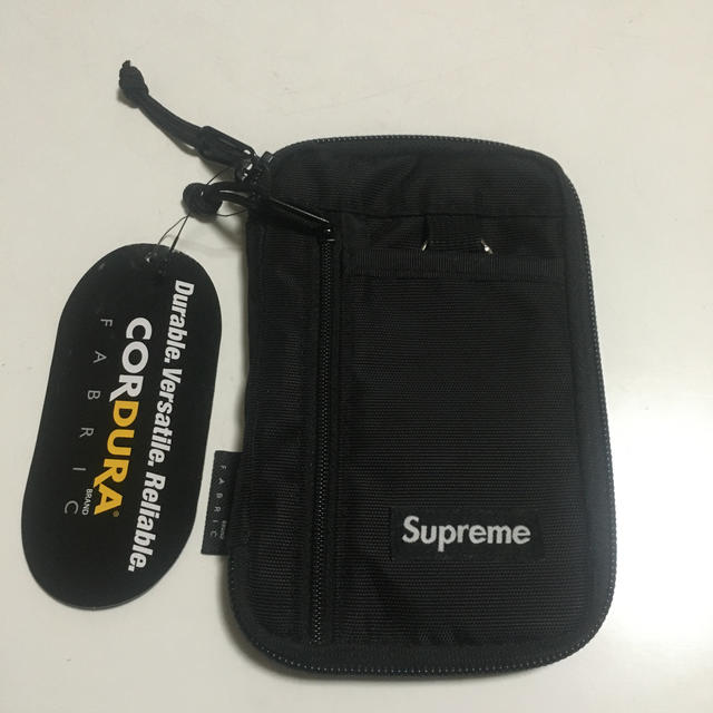 1着でも送料無料1着でも送料無料supreme Small Zip Pouch 黒 その他