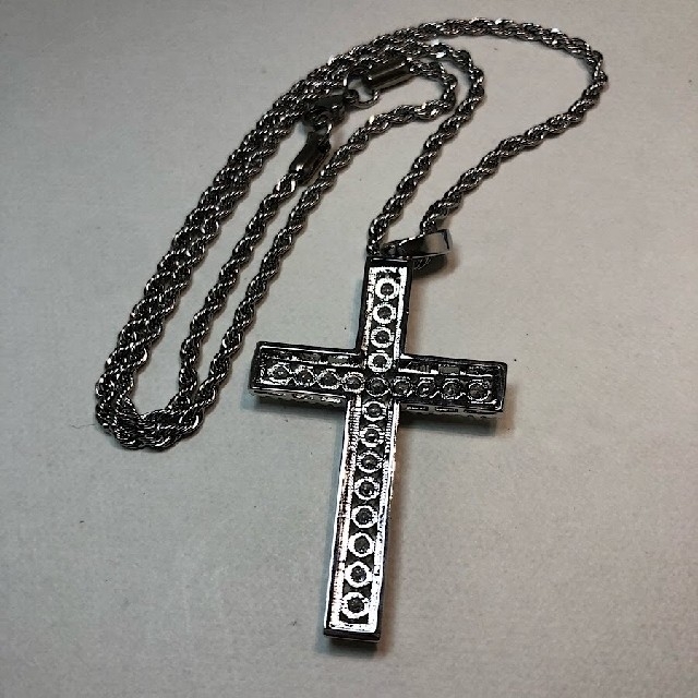 新品】海外セレブ愛用高級3Aダイヤジルコニアクロスネックレス 新品】海外セレブ愛用高級3Aダイヤジルコニアクロスネックレス