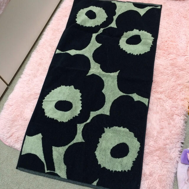 marimekko(マリメッコ)のマリメッコ＊バスタオル インテリア/住まい/日用品のインテリア/住まい/日用品 その他(その他)の商品写真