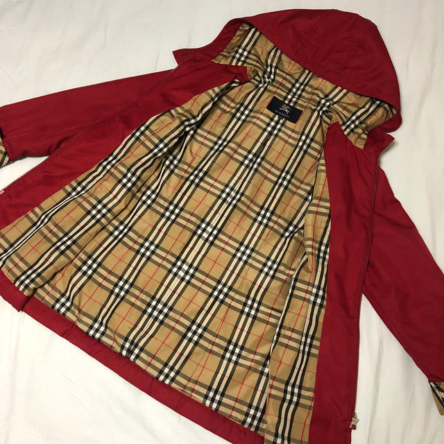 BURBERRY(バーバリー)のバーバリー  コート　160㎝ キッズ/ベビー/マタニティのキッズ服女の子用(90cm~)(コート)の商品写真