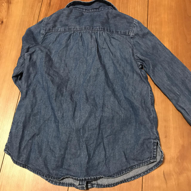 babyGAP(ベビーギャップ)の110☆デニムシャツ キッズ/ベビー/マタニティのキッズ服女の子用(90cm~)(ブラウス)の商品写真