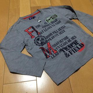 120cm  グレーの長袖Ｔシャツ(Tシャツ/カットソー)