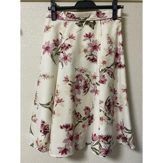 日本製 リリーフラワープリントスカート apuweiser-riche - ひざ丈スカート