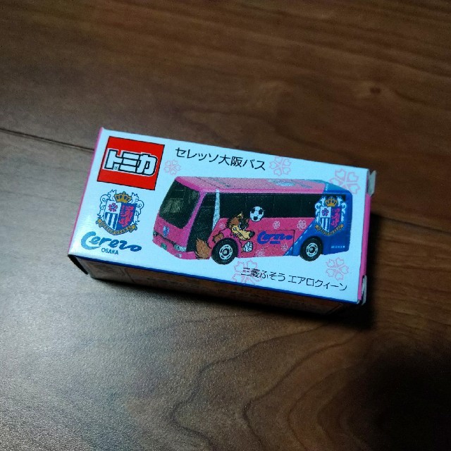 Takara Tomy(タカラトミー)のセレッソ大阪　トミカ エンタメ/ホビーのおもちゃ/ぬいぐるみ(ミニカー)の商品写真