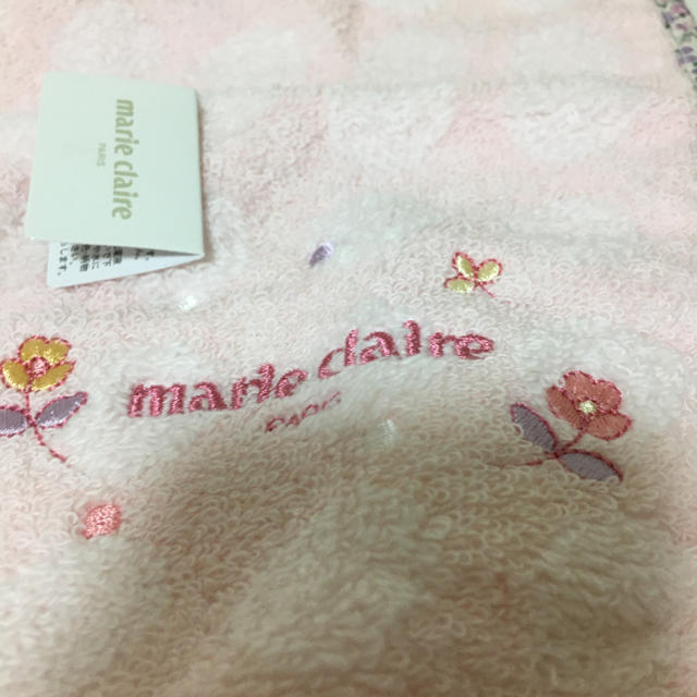 Marie Claire(マリクレール)の【新品】マリクレール　ピンク　ハンドタオル インテリア/住まい/日用品の日用品/生活雑貨/旅行(タオル/バス用品)の商品写真