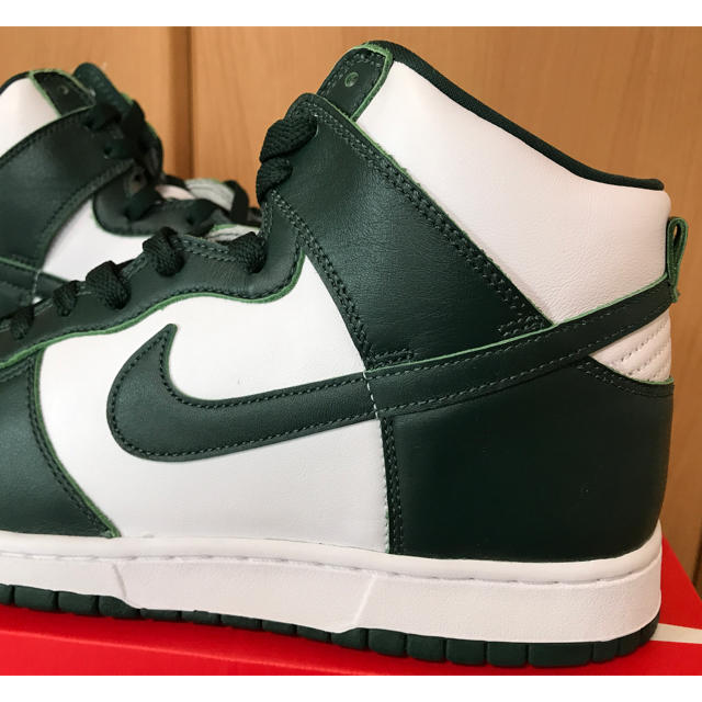 NIKE(ナイキ)の新品未使用 28cm NIKE DUNK HIGH Spartan Green メンズの靴/シューズ(スニーカー)の商品写真