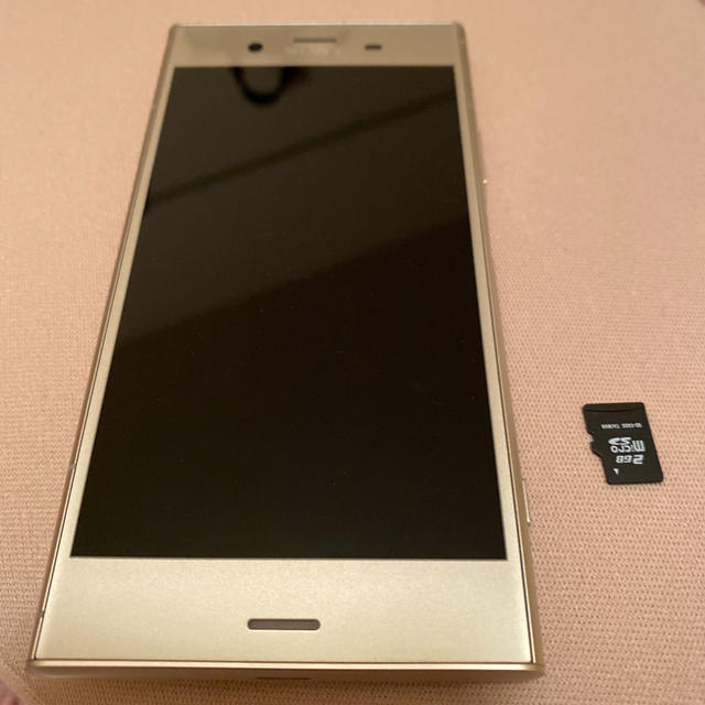 Xperia(エクスペリア)の（AYさん専用）Xperia XZ1 docomo（充電はつける純正アダプタで） スマホ/家電/カメラのスマートフォン/携帯電話(スマートフォン本体)の商品写真