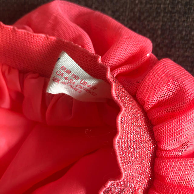 H&M(エイチアンドエム)のチュチュスカート　赤薄め キッズ/ベビー/マタニティのキッズ服女の子用(90cm~)(スカート)の商品写真