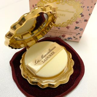 レメルヴェイユーズラデュレ(Les Merveilleuses LADUREE)の【新品・未使用】ラデュレ　貝殻ケース(ファンデーション)