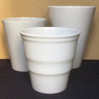 ちくわ様専用❗️  真っ白な植木鉢 鉢カバー  3個セット❗️(プランター)