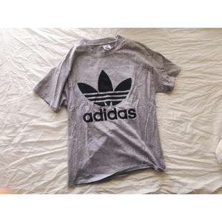 アディダス(adidas)の🍙🍙adidas ロゴT🍙🍙(Tシャツ(半袖/袖なし))