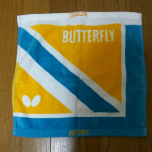 BUTTERFLY(バタフライ)のbutterfly 卓球 正方形 タオル ハンカチ エンタメ/ホビーの本(趣味/スポーツ/実用)の商品写真