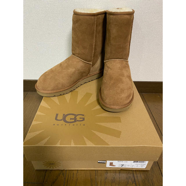 新品 正規品 アグ UGG ムートンブーツ クラッシック ショート ブラウン