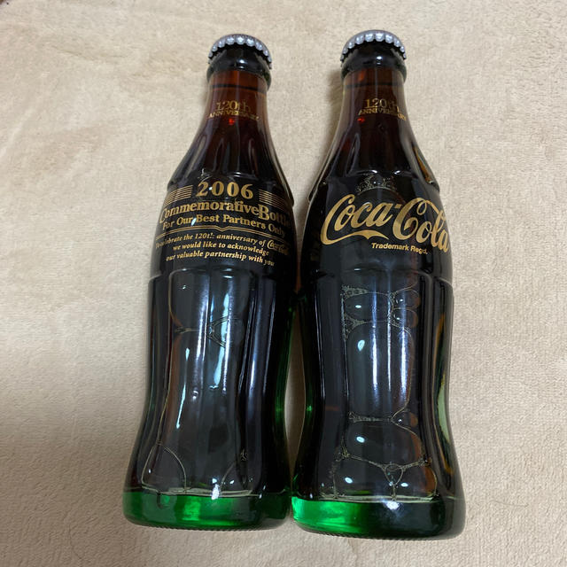 コカ・コーラ(コカコーラ)のコカコーラのお得意先様限定品２本セットです。まみ様専用 エンタメ/ホビーのコレクション(ノベルティグッズ)の商品写真