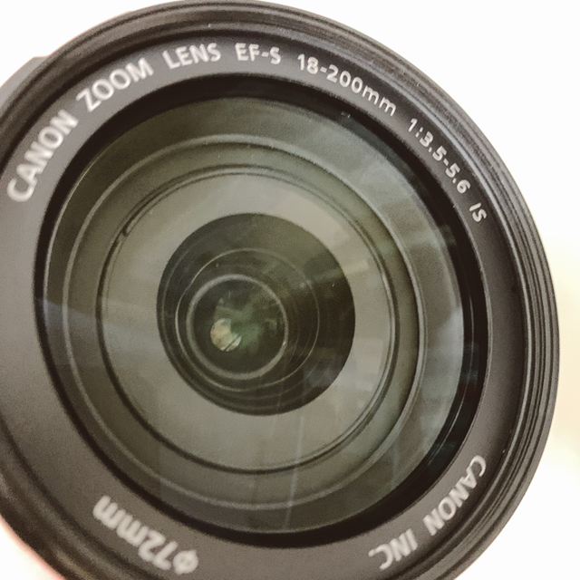 Canon(キヤノン)の【Canon】EOS Kiss X8i＋望遠ズームレンズアクセサリセット スマホ/家電/カメラのカメラ(デジタル一眼)の商品写真