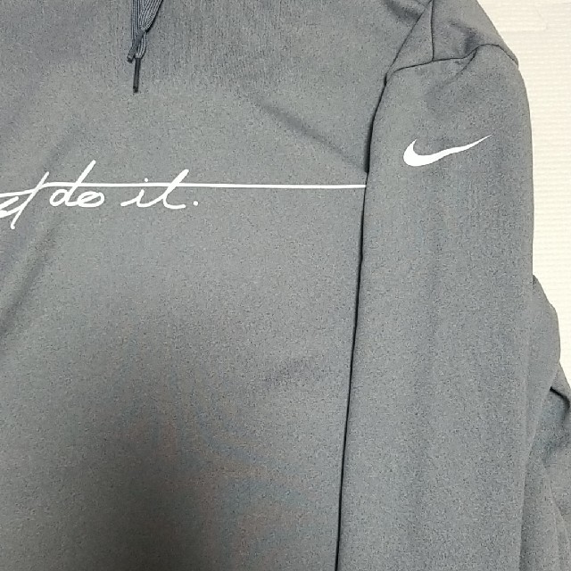 NIKE(ナイキ)のNIKE パーカー トレーナー レディースのトップス(トレーナー/スウェット)の商品写真