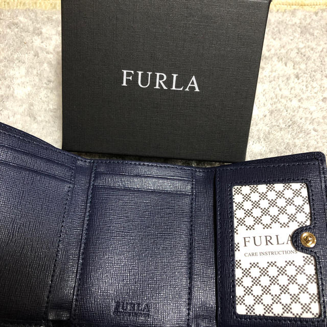 レディースFURLA ミニウォレット　財布　新品未使用