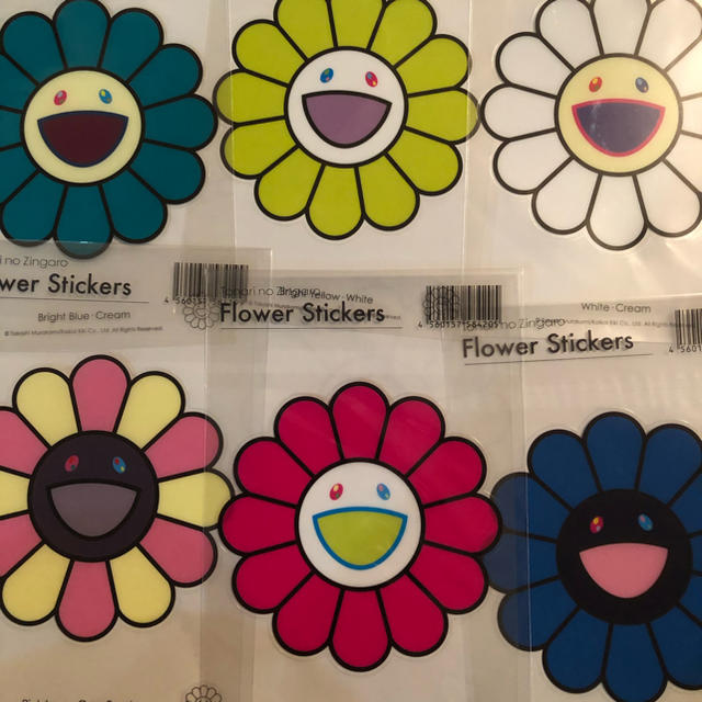 MOMA(モマ)の村上隆　Flower Stickers 6枚セット❣️ エンタメ/ホビーのおもちゃ/ぬいぐるみ(キャラクターグッズ)の商品写真