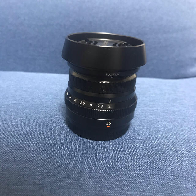 富士フイルム(フジフイルム)のFUJIFILM XF35mm F2 スマホ/家電/カメラのカメラ(レンズ(単焦点))の商品写真