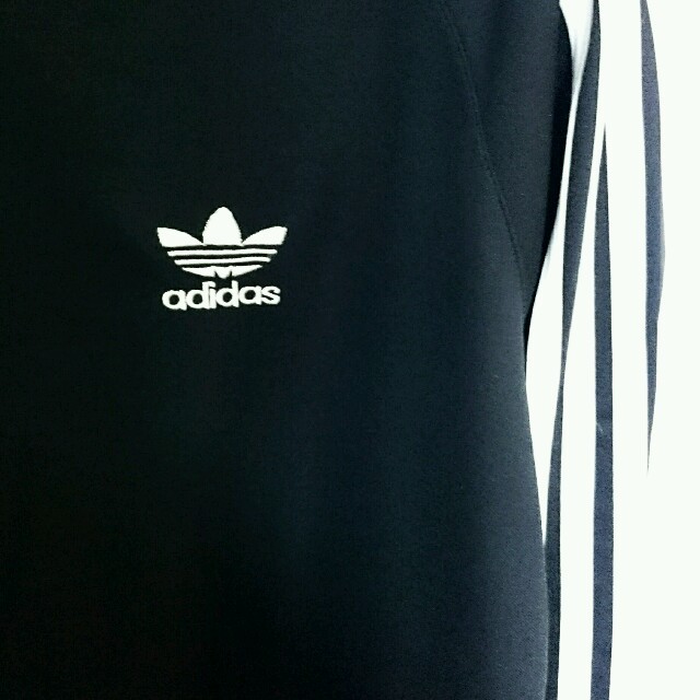 adidas(アディダス)の【adidas】ロゴ刺繍カットソー メンズのトップス(Tシャツ/カットソー(七分/長袖))の商品写真