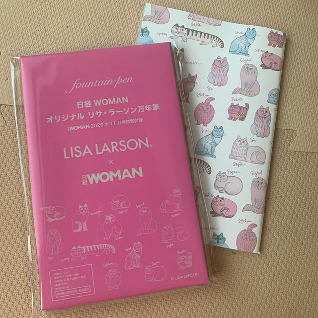 Lisa Larson(リサラーソン)の日経ウーマン11月号 付録 ノートと万年筆 エンタメ/ホビーのおもちゃ/ぬいぐるみ(キャラクターグッズ)の商品写真