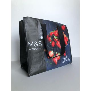 いがぐり5511様専用 イギリス M&S エコバッグ （保冷タイプストロベリー）(エコバッグ)