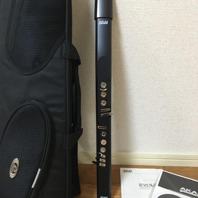 AKAI（アカイ）EWI USBプロフェッショナル未使用品 楽器の管楽器(その他)の商品写真
